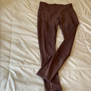 Lululemon Size 8 Speed Up Tight 28”